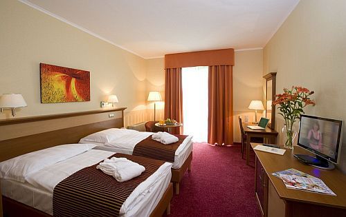 4* szabad szoba Zsóry fürdőn Mezőkövesden a Balneo Hotelben