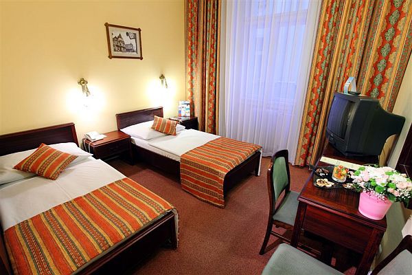 Pécs belvárosában 3 csillagos hotel - Hotel Palatinus - Standard Plus szoba