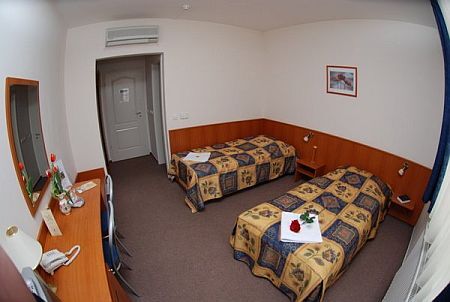 Hotel Platán*** szálloda Székesfehérváron akciós áron