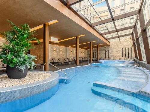 Wellness oazis a Balatonnál jacuzzival az Anna Grand Hotelben