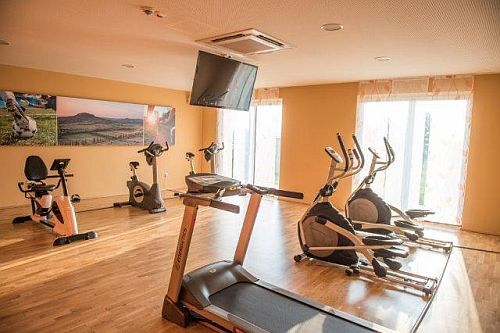 Jufa Vulkán Hotel**** fitness terem használat félpanziós csomagban