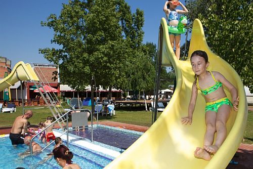 Gyerekbarát Barack Thermal Hotel Tiszakécskén