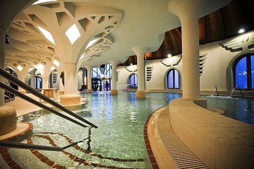 Grand Hotel Glorius közvetlen átjárással a makói Hagymatikumba